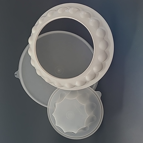 Vintage Jel-N-Serve Tupperware mold - Picture 4 of 5